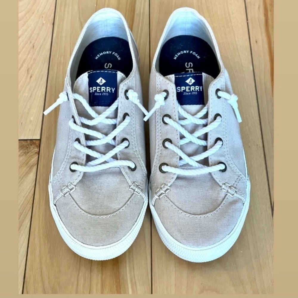 Womens Tan Sperry Top-Sider Shoes W/ Memory Foam Size 6 - Medium Width